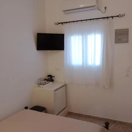 Apartment Meltemi Room's And Studios Anafi