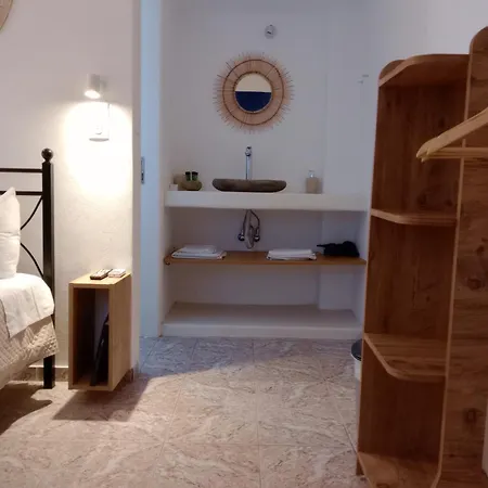 Meltemi And Appartement Anafi