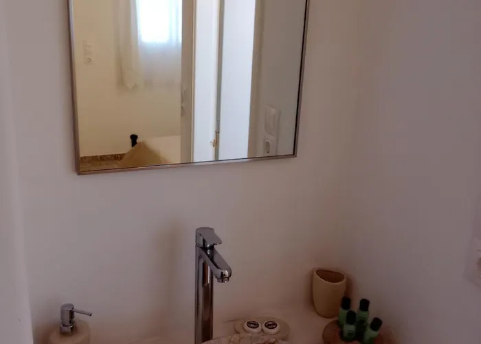 Meltemi And Apartament Anafi