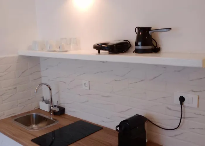 Apartman Meltemi And *