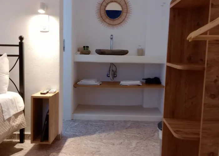 Meltemi And Appartement Anafi